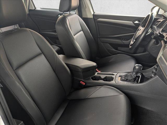 Used 2019 Volkswagen Jetta SE w/ Cold Weather Package image 21