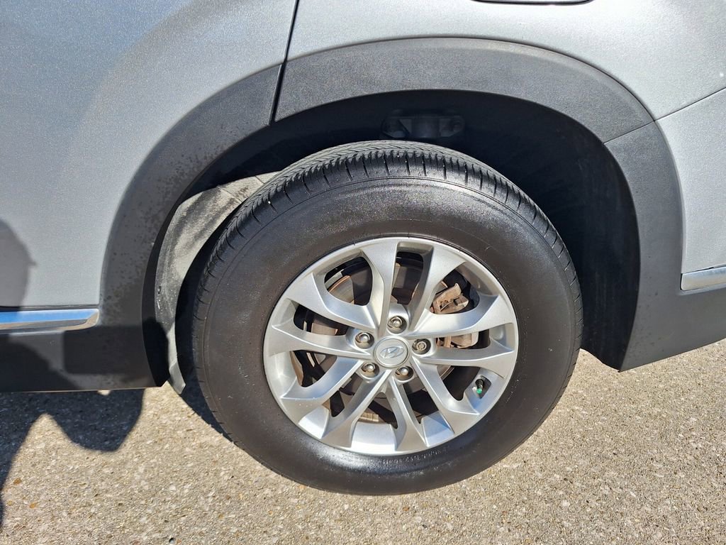 Used 2020 Hyundai Santa Fe SEL image 25