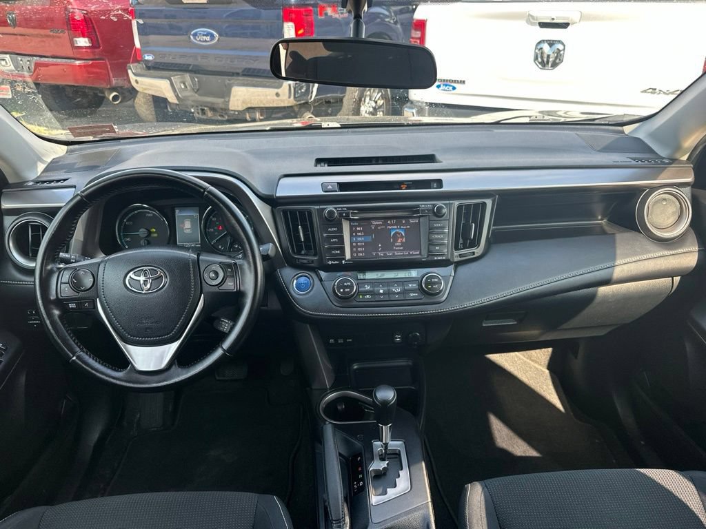 Used 2016 Toyota RAV4 XLE AWD/4WD image 15