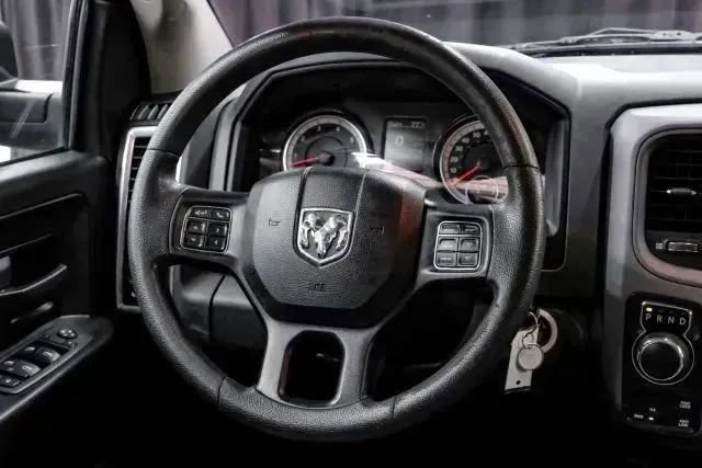 Used 2019 RAM 1500 Express w/ Express Value Package AWD/4WD image 19