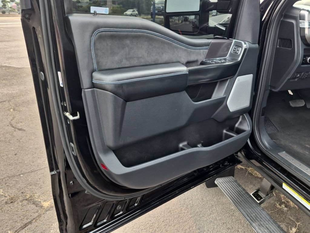 Certified 2026 Ford F450 Platinum w/ FX4 Off-Road Package AWD/4WD image 9