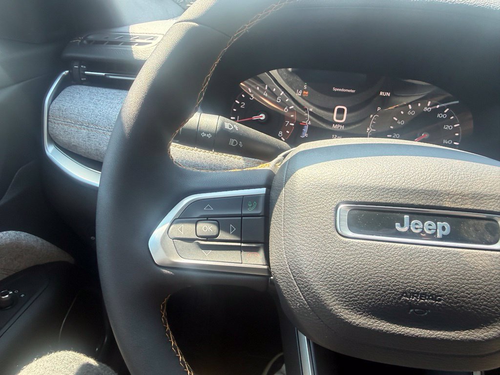 New 2026 Jeep Compass Latitude AWD/4WD image 18