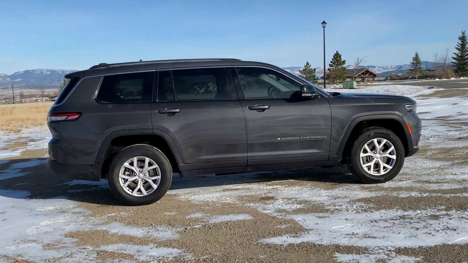 Certified 2022 Jeep Grand Cherokee L Limited image 9