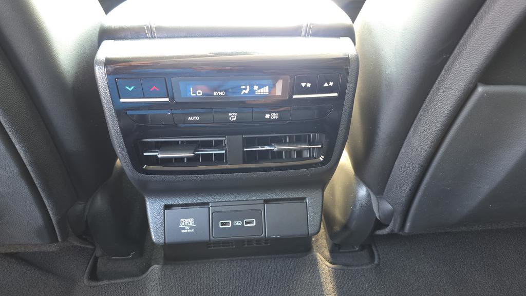 Used 2023 Acura MDX SH-AWD w/ Technology Package image 27