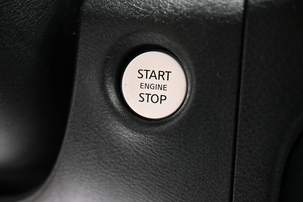 Used 2022 Nissan Frontier SV RWD image 20