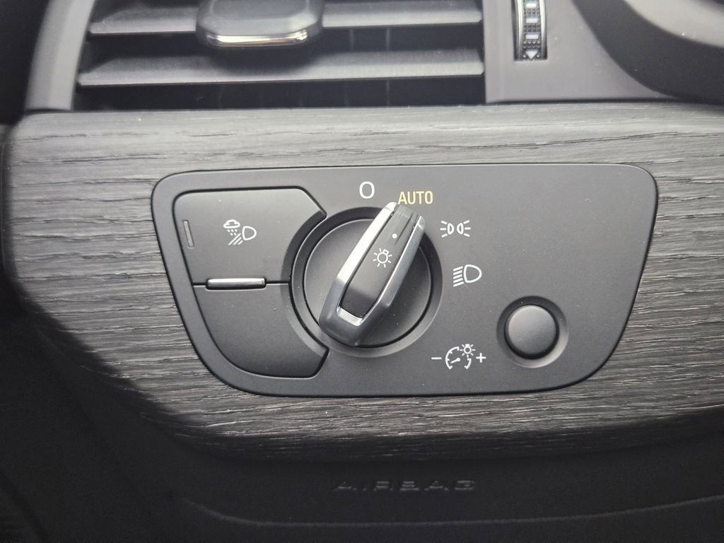 Certified 2022 Audi A4 2.0T Premium Plus w/ Premium Plus Package image 26