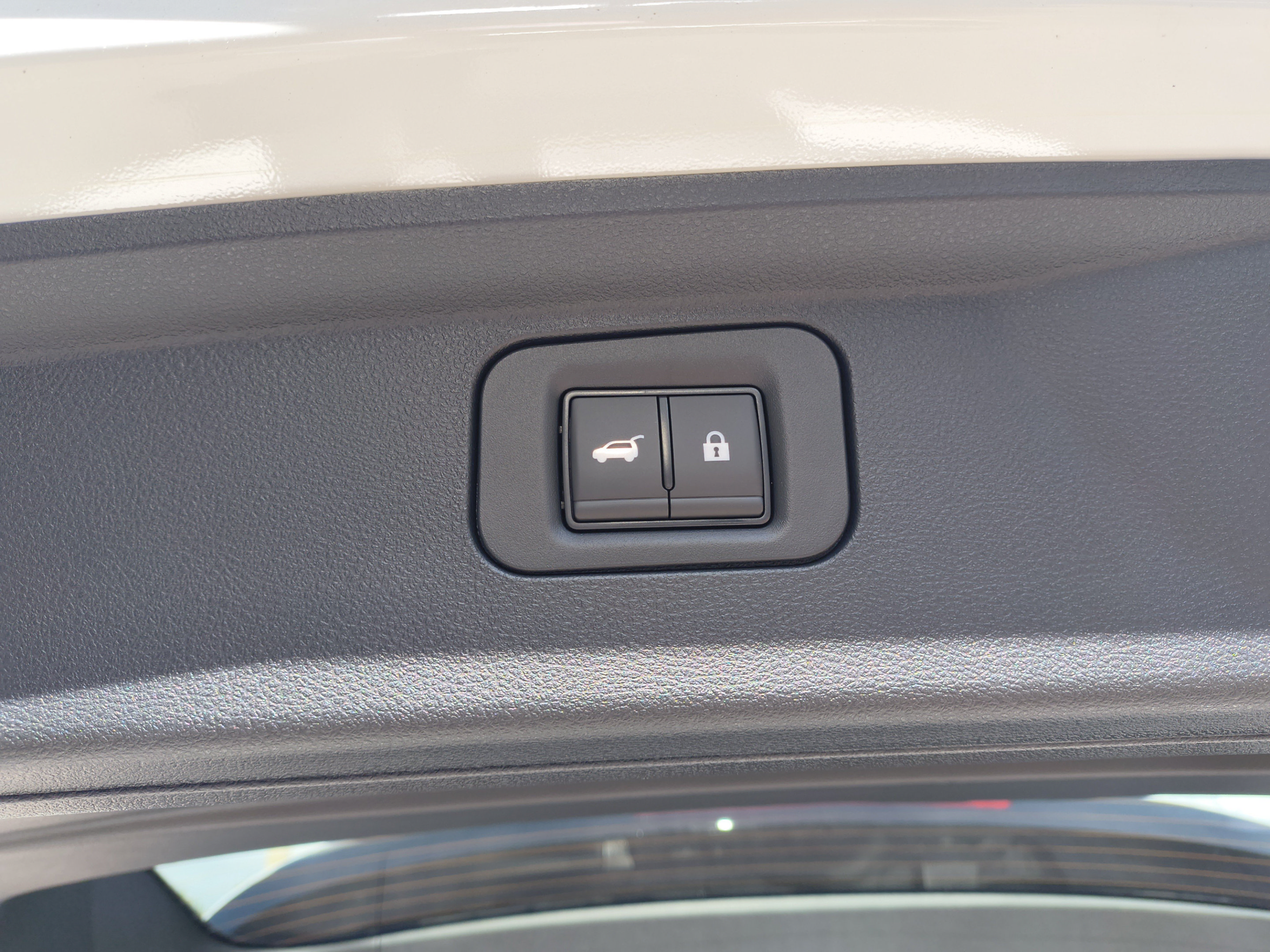 New 2026 Nissan Armada SL w/ Captain's Chari Seat Package AWD/4WD image 11