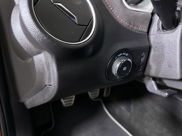 Used 2015 Chevrolet Camaro ZL1 RWD image 18