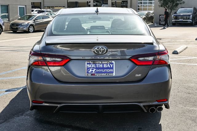 Used 2024 Toyota Camry SE FWD image 5