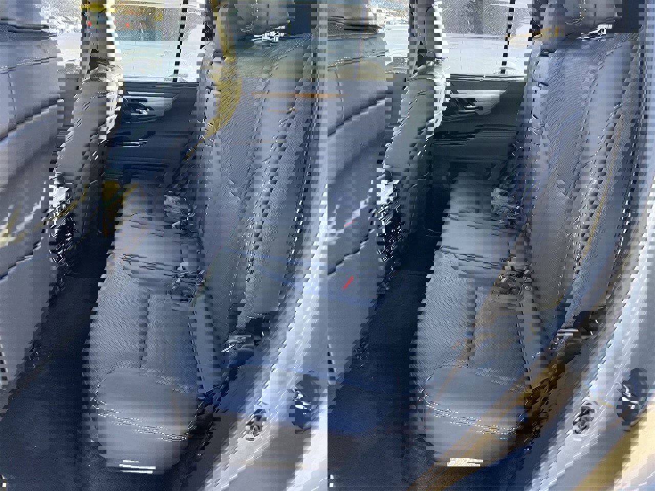 Used 2023 Lexus LX 600 F Sport image 10