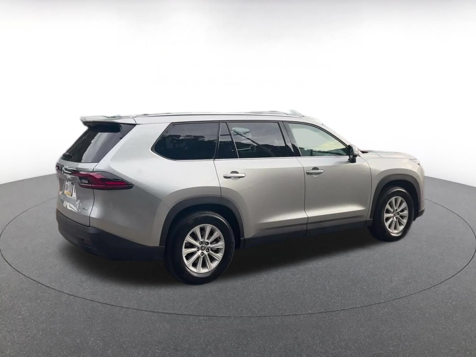 Used 2025 Toyota Grand Highlander FWD image 14