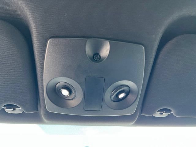 Used 2013 Chrysler 200 Touring FWD image 18