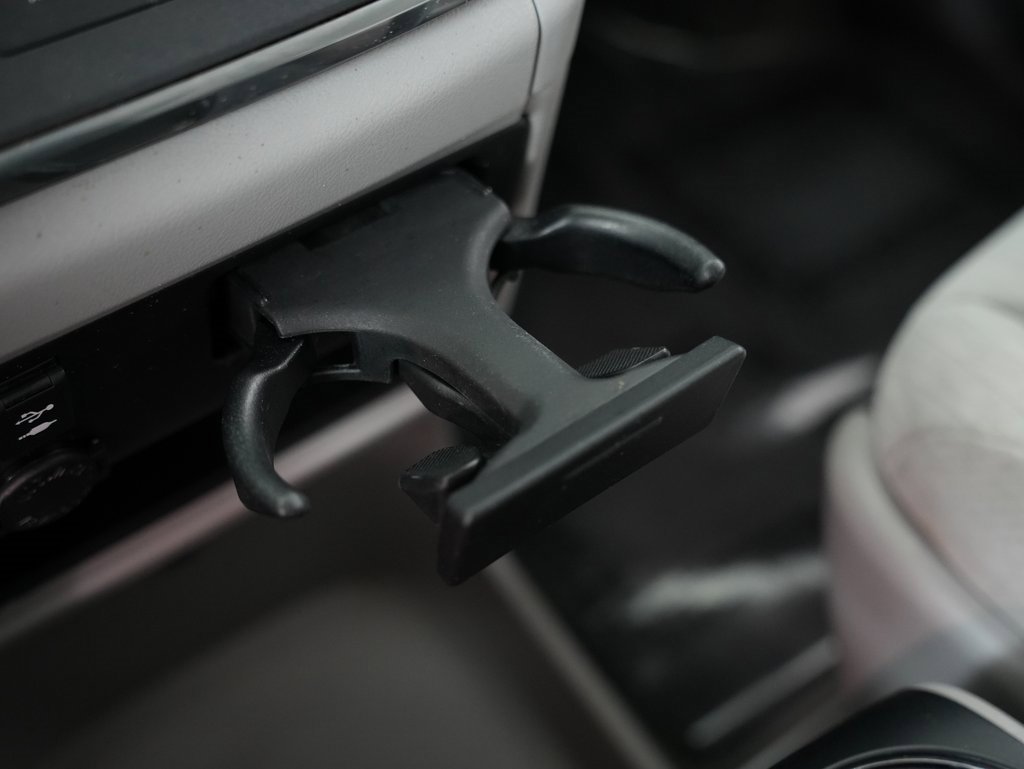 Used 2018 Toyota Sienna LE image 26