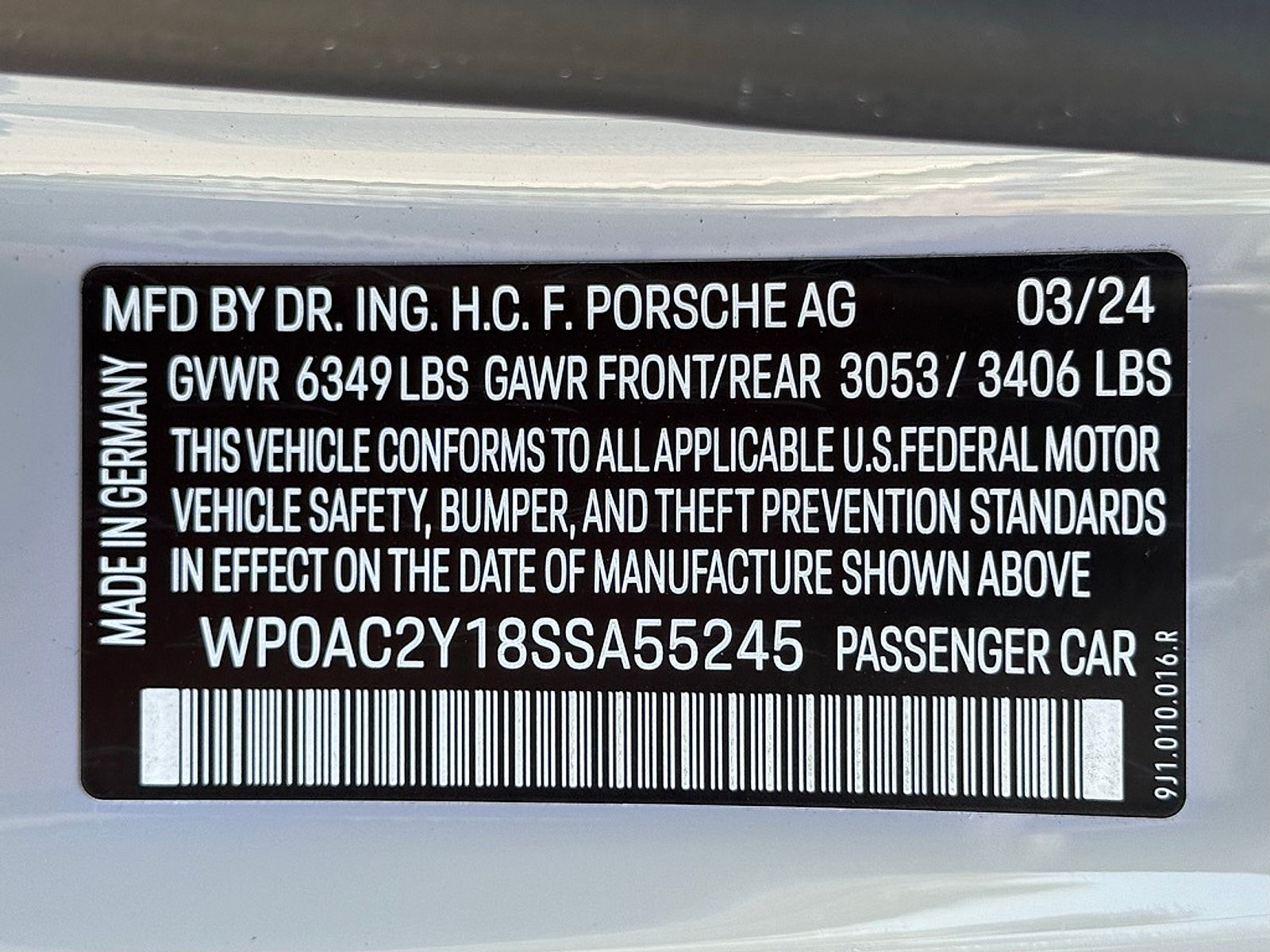 New 2025 Porsche Taycan Turbo AWD/4WD image 39