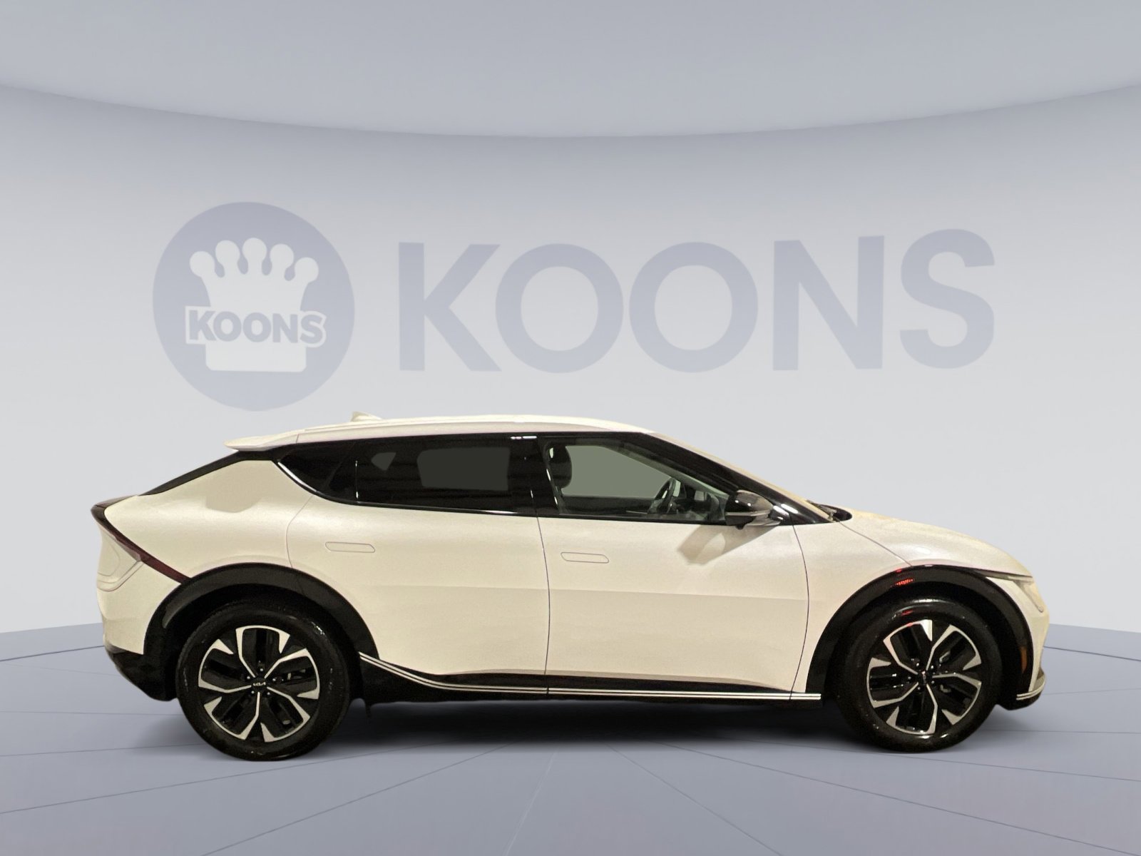 Used 2023 Kia EV6 Wind w/ Wind Technology Package AWD/4WD image 12