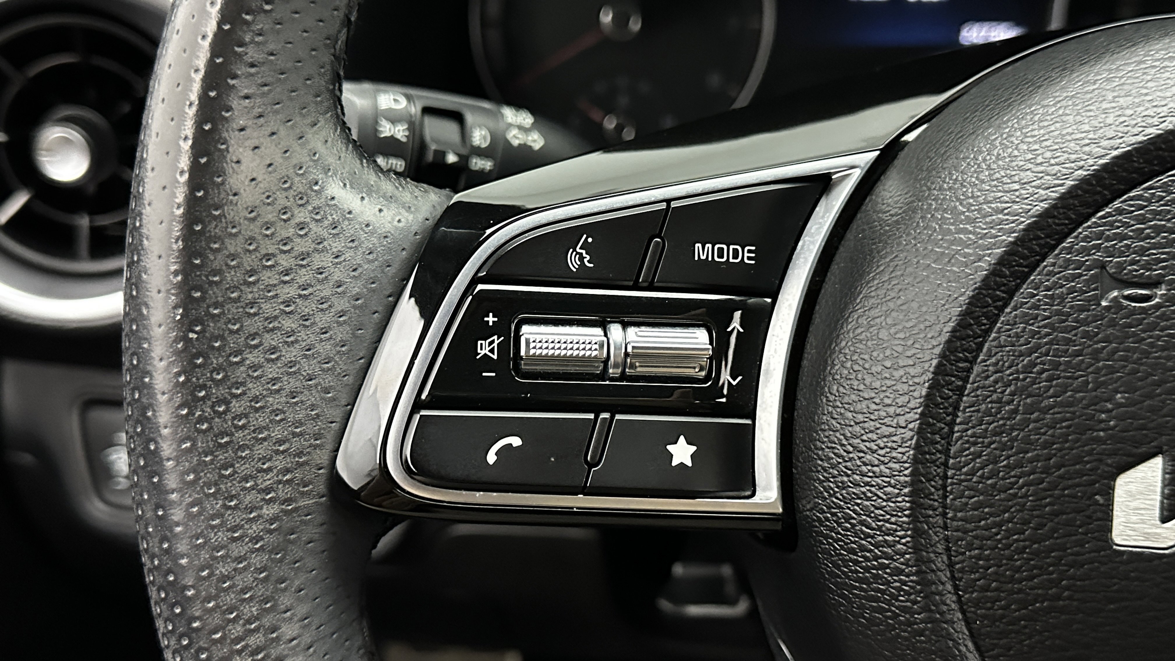 Used 2023 Kia Forte GT-Line w/ GT-Line Technology Package image 19