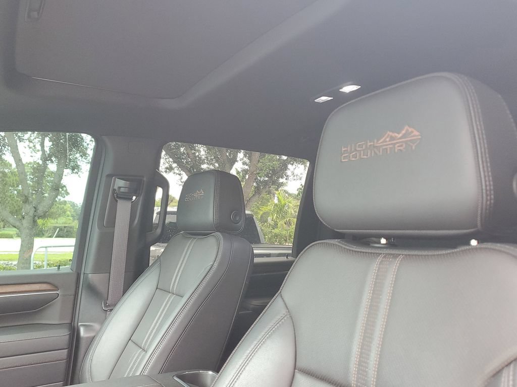 Certified 2024 Chevrolet Silverado 2500 High Country w/ Technology Package AWD/4WD image 23
