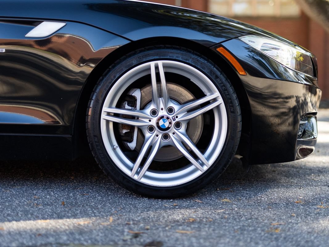 Used 2011 BMW Z4 sDrive35is RWD image 15