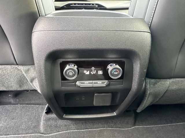 New 2026 Buick Enclave Sport Touring w/ Power Package AWD/4WD image 25