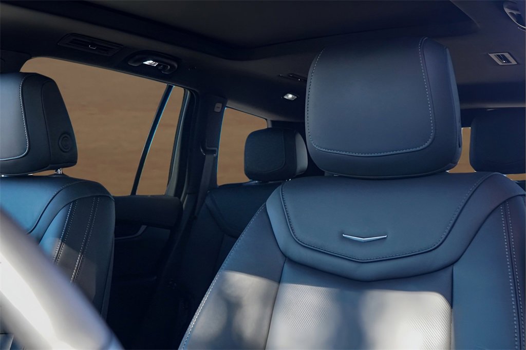 New 2025 Cadillac XT6 Premium Luxury w/ Technology Package image 10