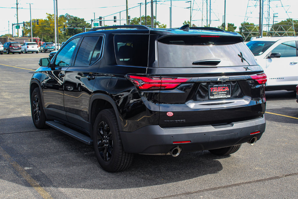 Used 2023 Chevrolet Traverse LT FWD image 6