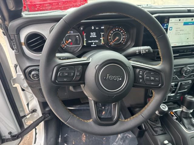 Used 2024 Jeep Gladiator Willys image 14