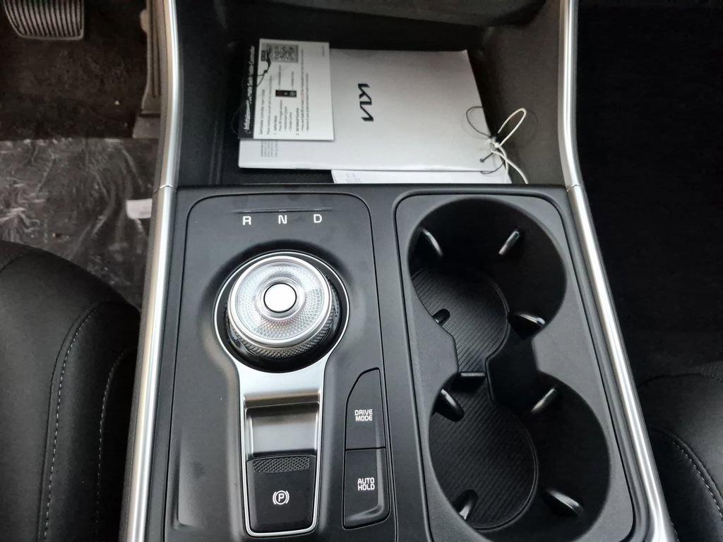 New 2026 Kia Carnival LXS image 9