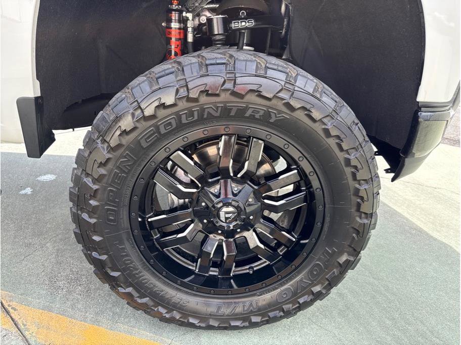 Used 2020 Chevrolet Silverado 1500 LT Trail Boss image 31