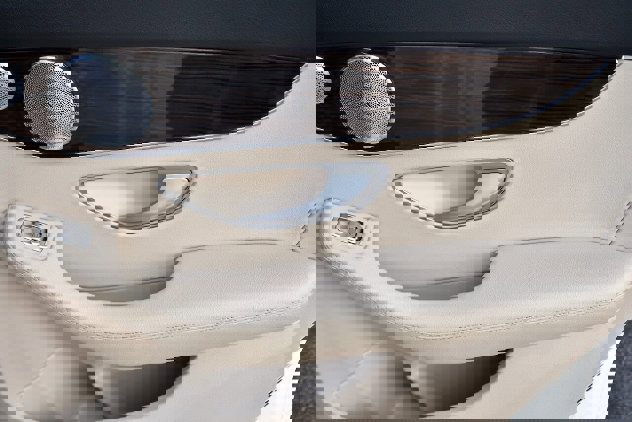 Used 2021 Mercedes-Benz C 300 4MATIC Sedan w/ Premium Package image 13