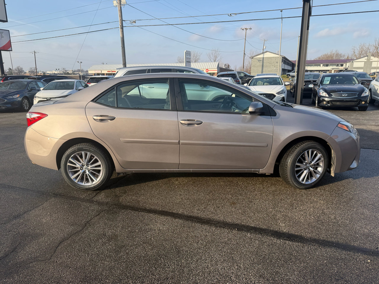 Used 2015 Toyota Corolla LE Premium image 5