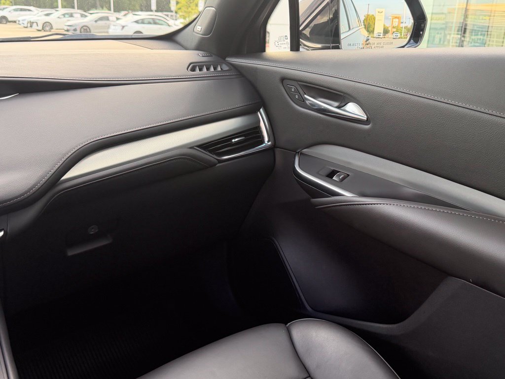 Used 2022 Cadillac XT4 Premium Luxury w/ Enhanced Visibility Package FWD image 22