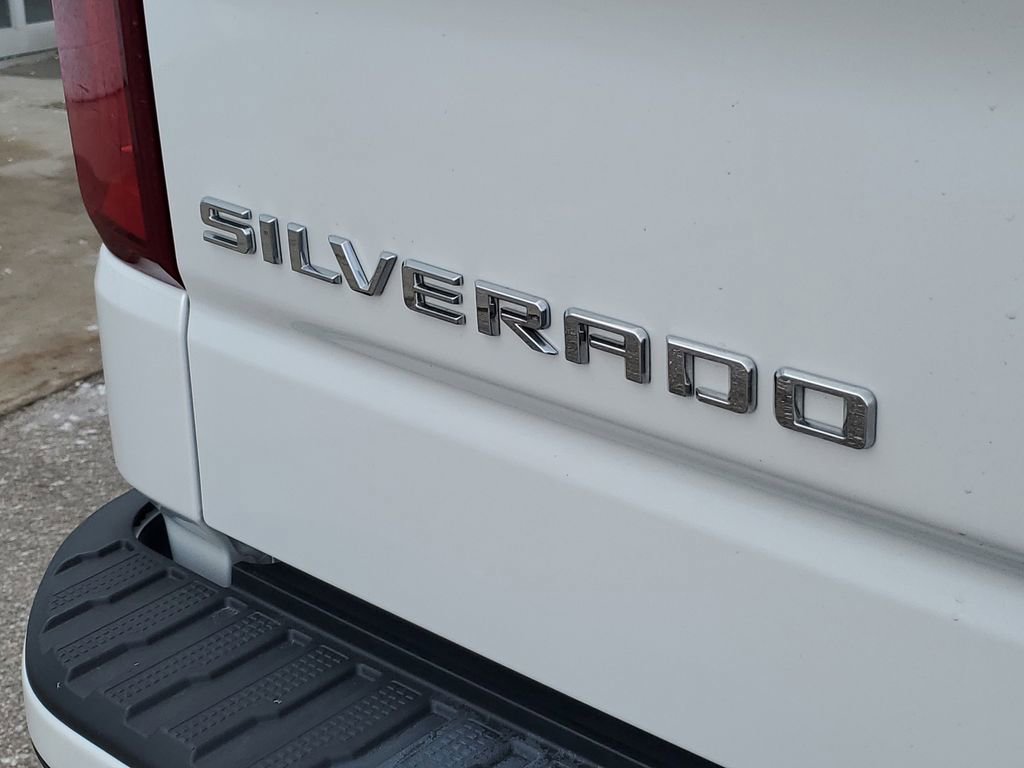 Used 2022 Chevrolet Silverado 1500 High Country w/ Technology Package image 38