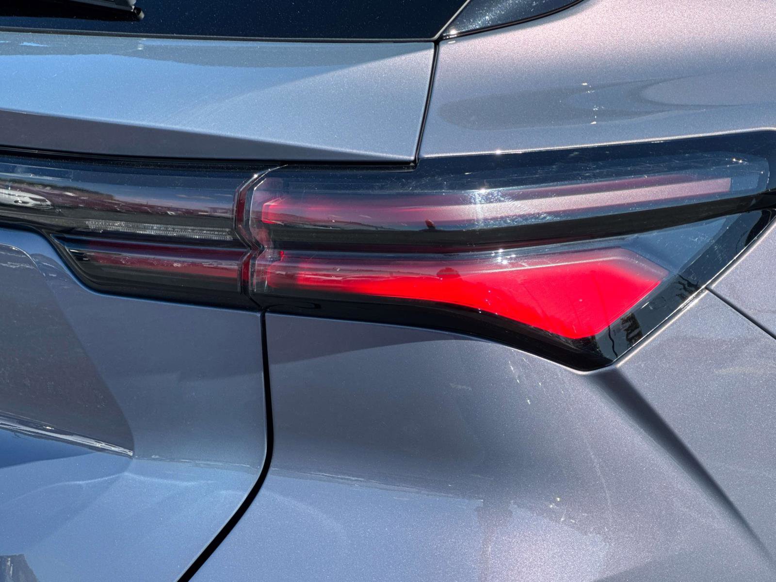 Certified 2025 Chevrolet Equinox EV LT w/ Convenience Package FWD image 28