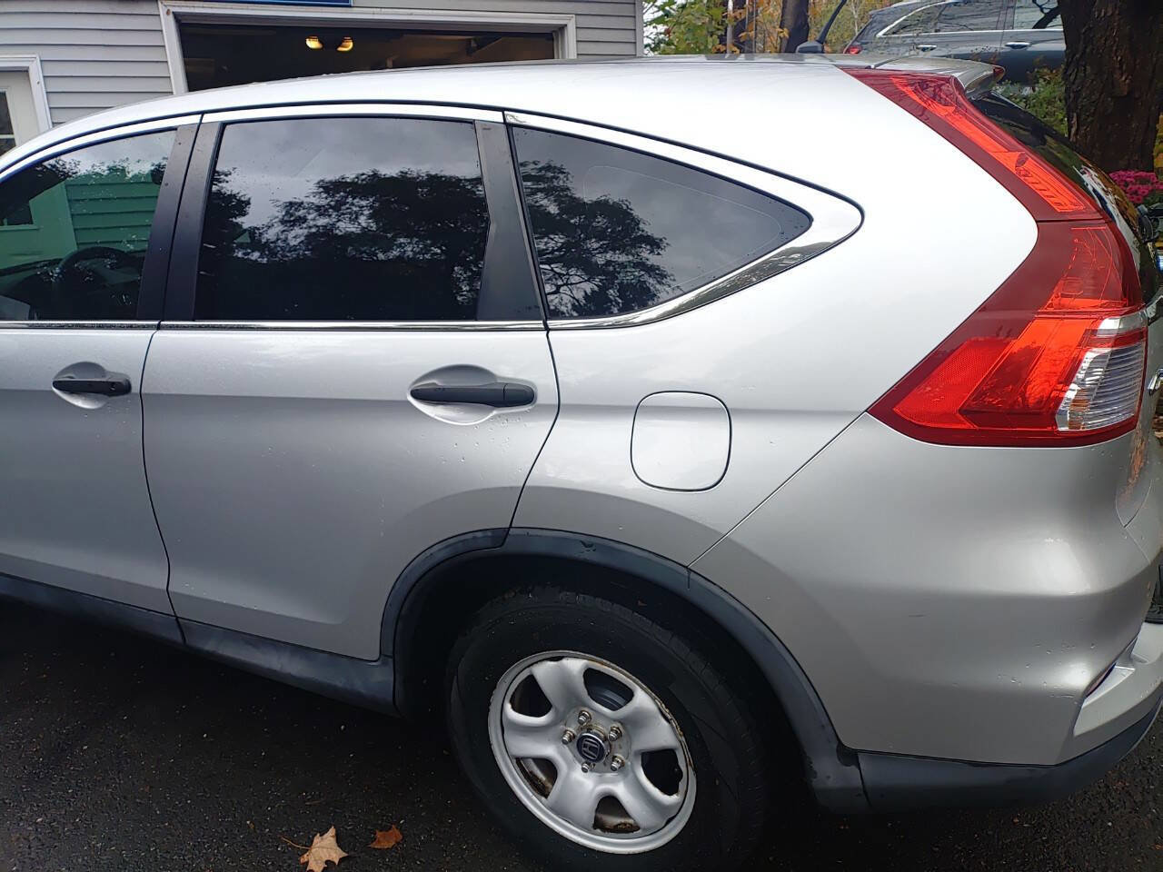 Used 2015 Honda CR-V LX image 3