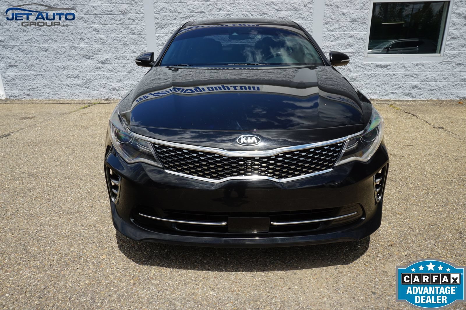 Used 2016 Kia Optima SX w/ Chrome Wheel Package FWD image 2