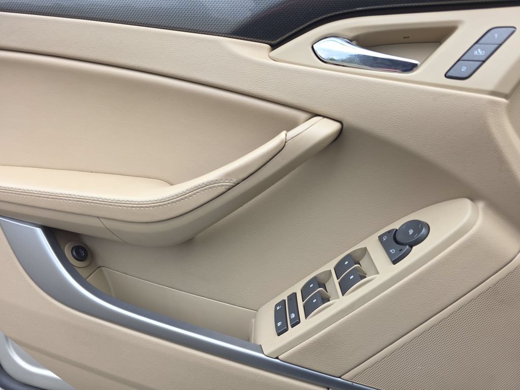 Used 2013 Cadillac CTS Luxury RWD image 17