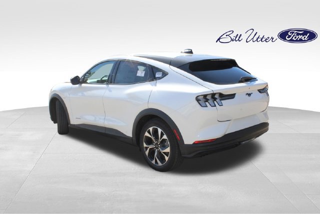New 2026 Ford Mustang Mach-E Select w/ Comfort Package Lite RWD image 4