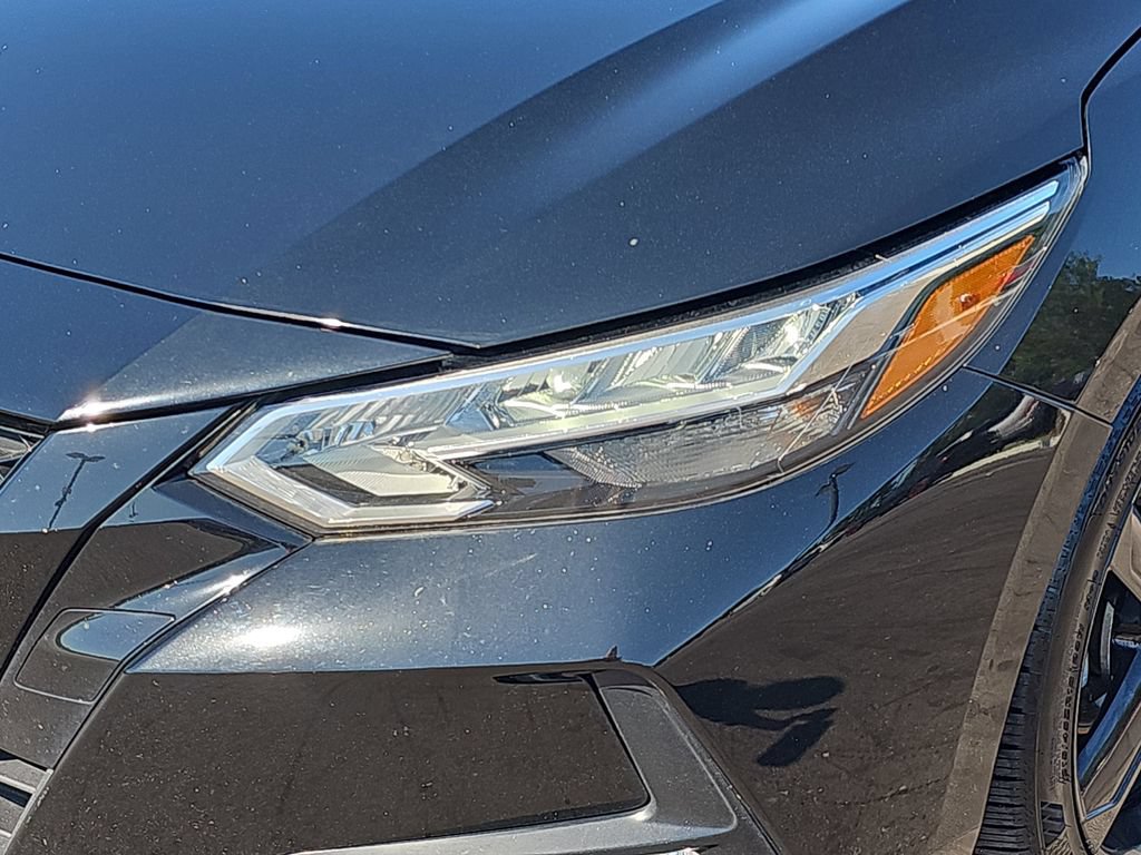 Used 2023 Nissan Sentra SR w/ Midnight Edition Package FWD image 30