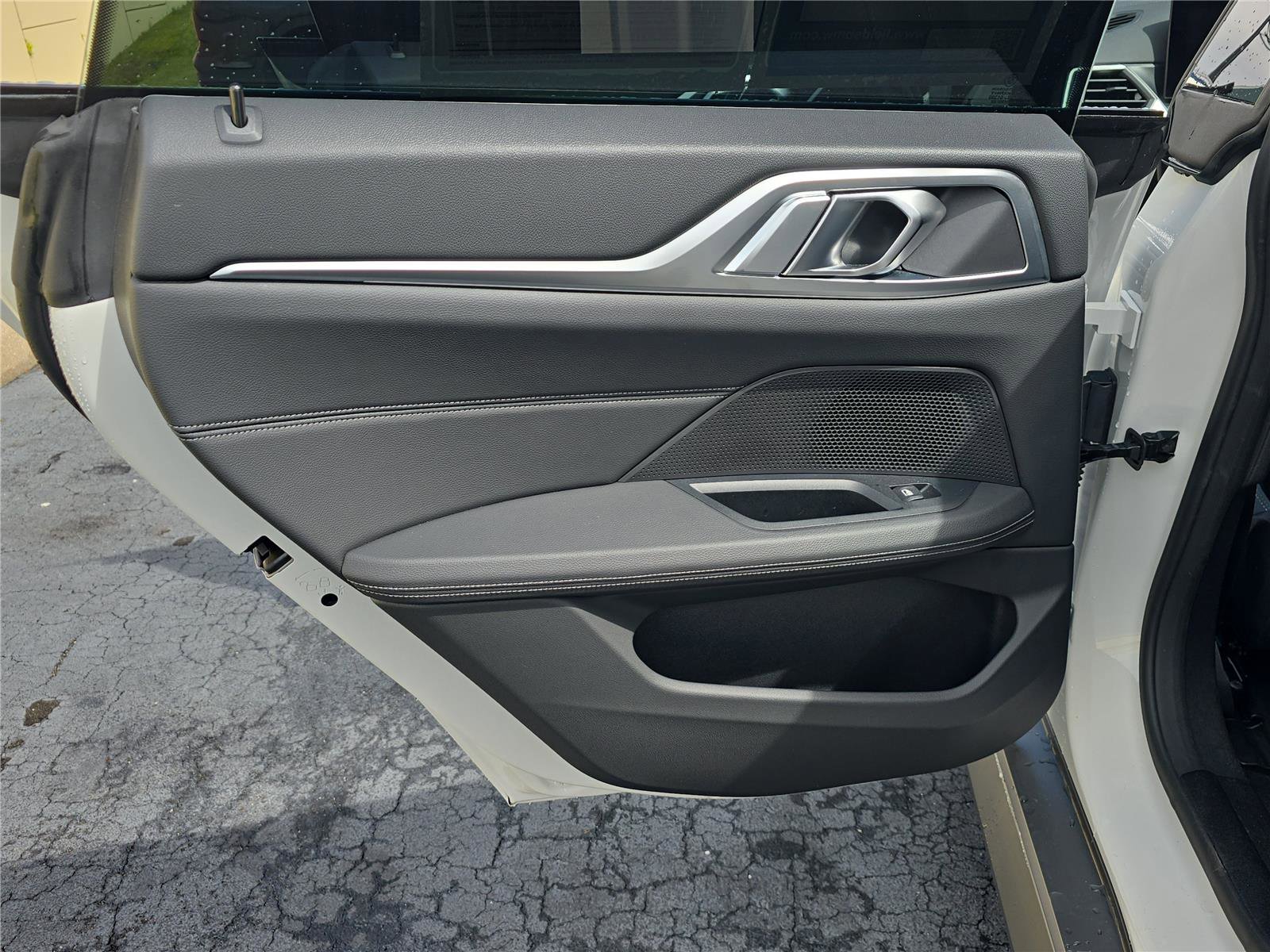 Used 2023 BMW i4 eDrive40 image 12