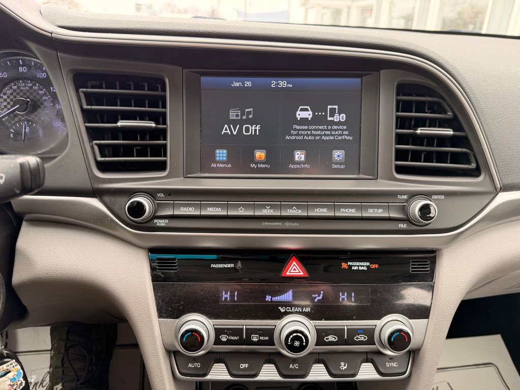 Used 2020 Hyundai Elantra SEL image 20