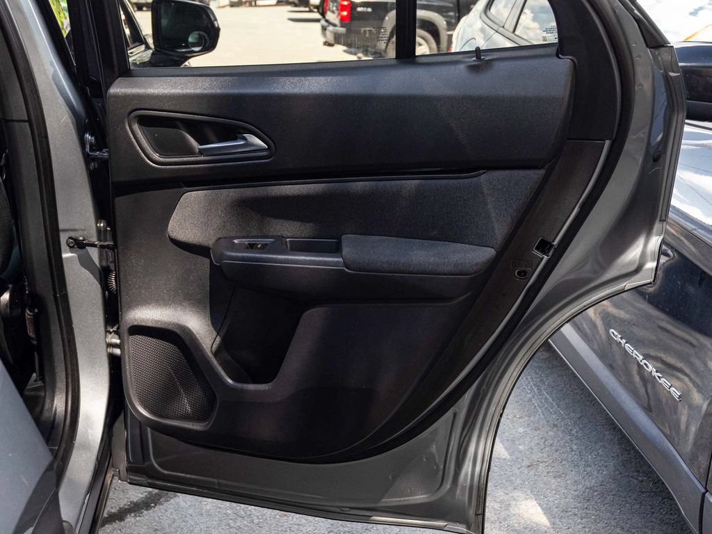 Used 2025 Honda Prologue EX image 14