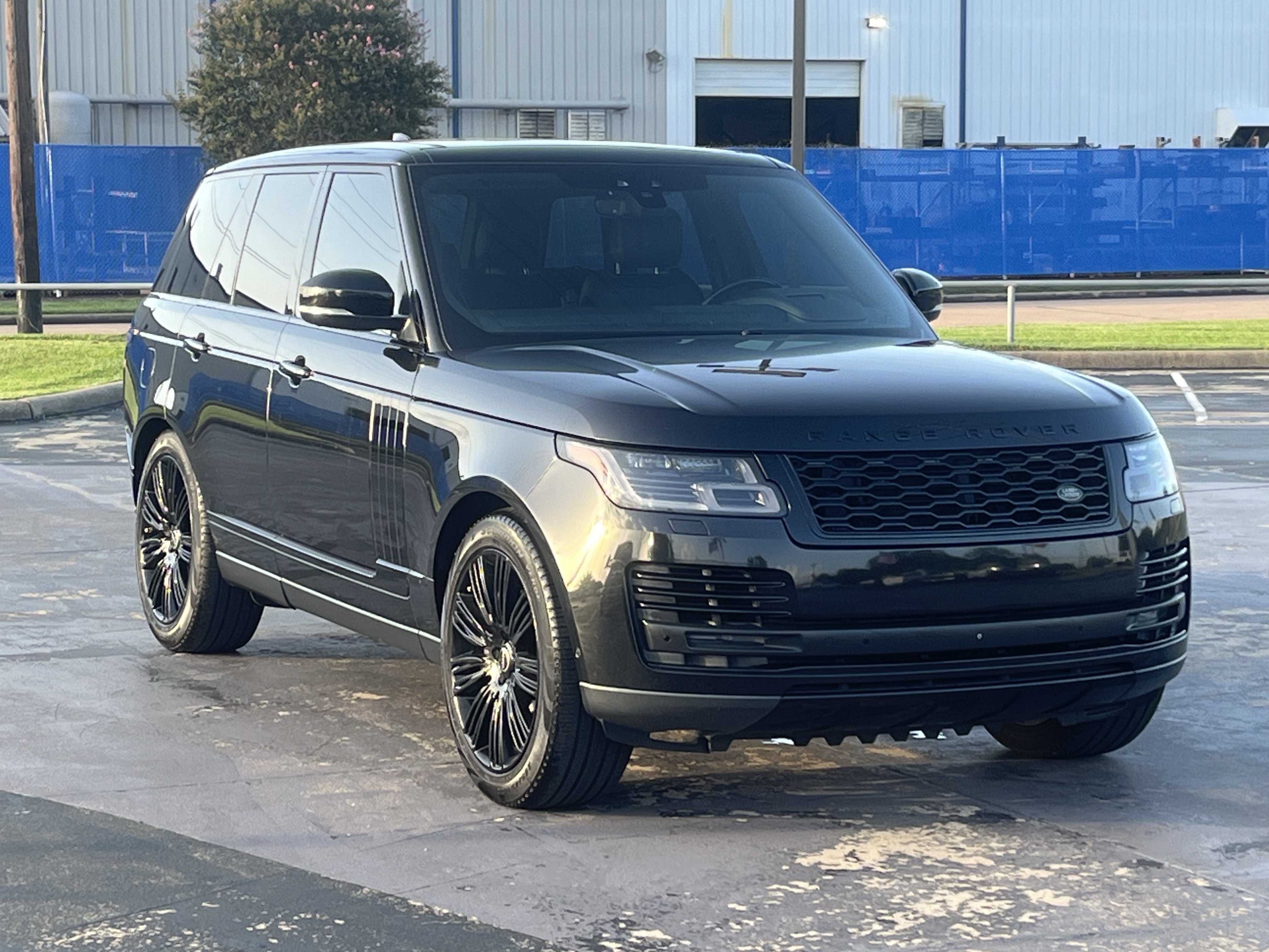 Used 2018 Land Rover Range Rover Supercharged AWD/4WD image 5