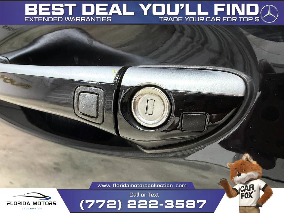 Used 2011 Mercedes-Benz SL 550 w/ Premium I Pkg image 36