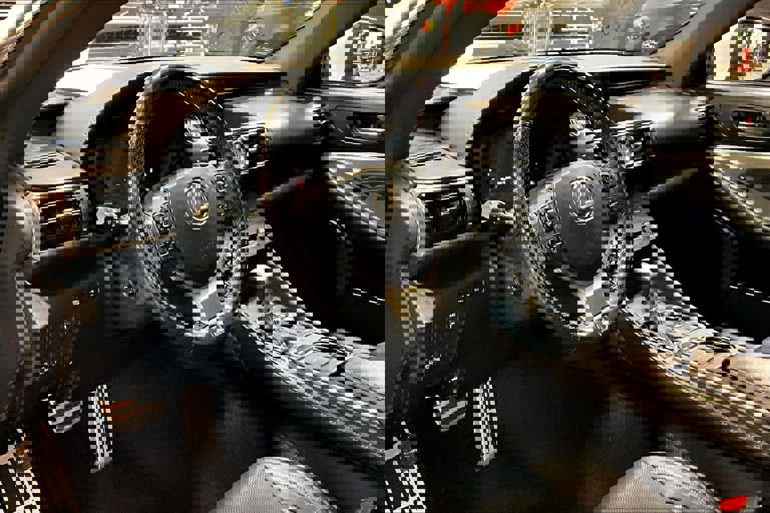 Used 2016 Lexus RC 350 image 17