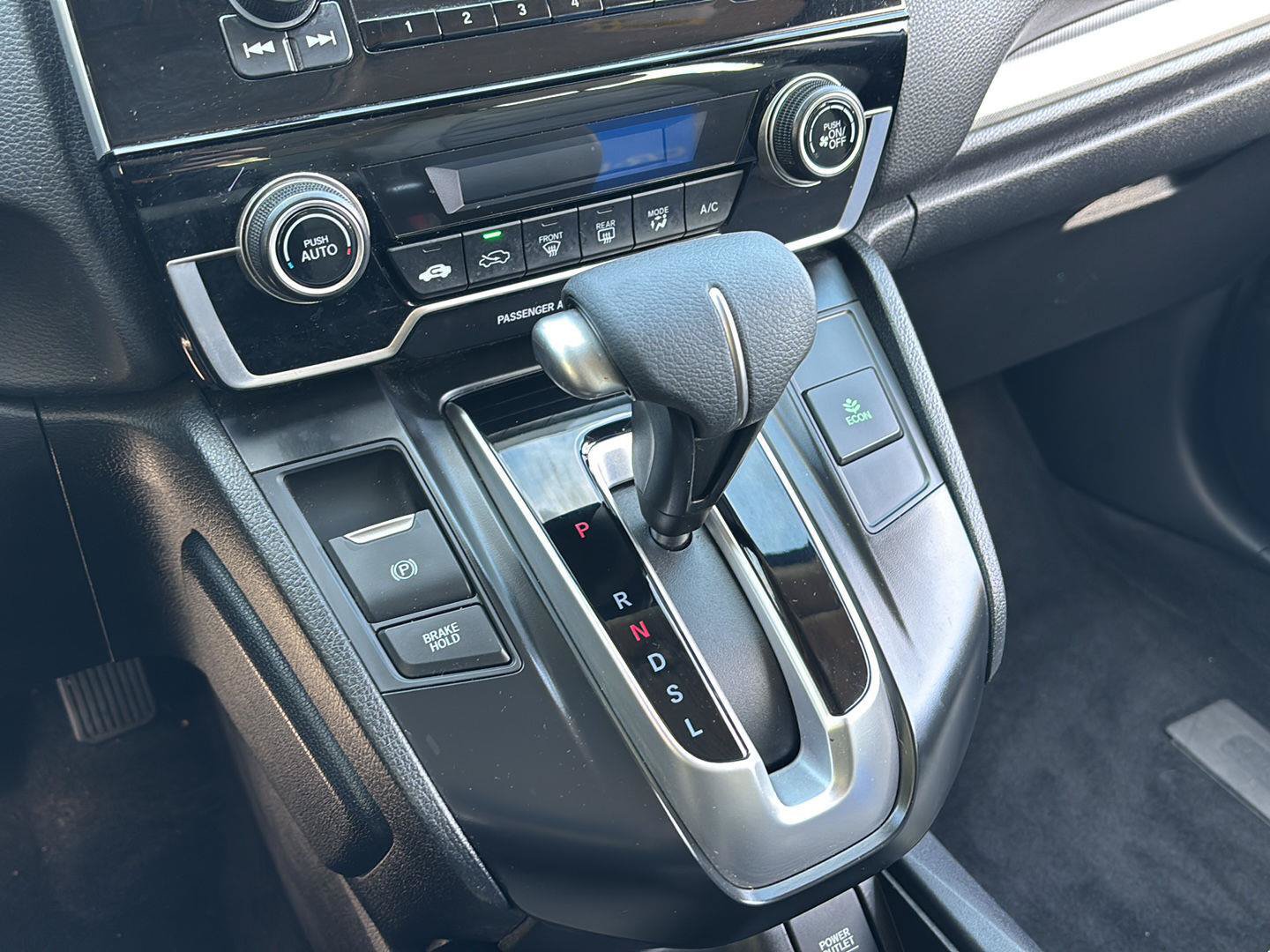 Used 2018 Honda CR-V LX image 31