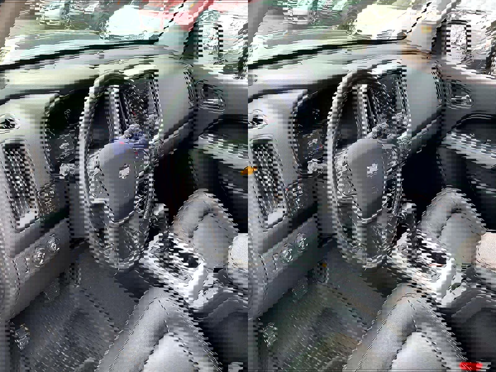 Used 2021 Chevrolet Colorado ZR2 image 16