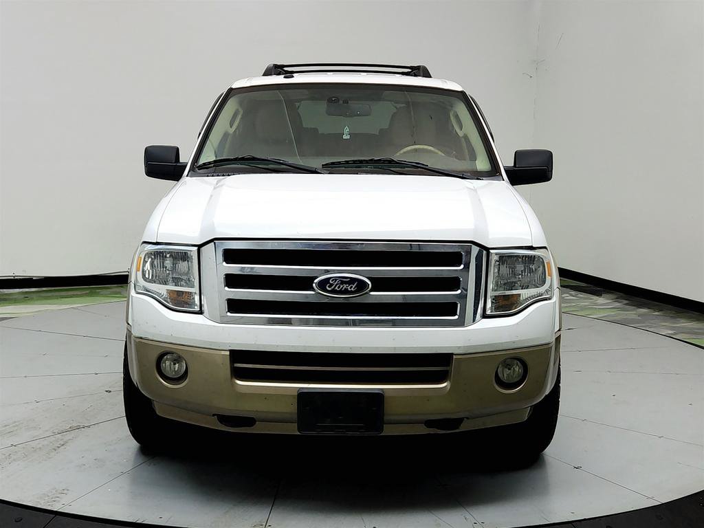 Used 2014 Ford Expedition XLT w/ Equipment Group 202A AWD/4WD image 2