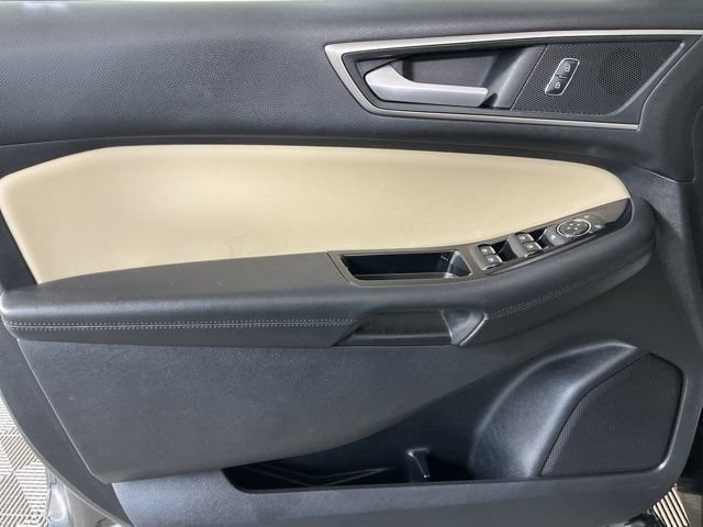 Used 2020 Ford Edge SEL w/ Convenience Package AWD/4WD image 15