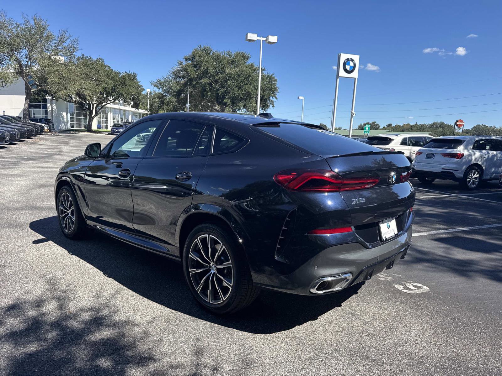 Certified 2025 BMW X6 xDrive40i image 7