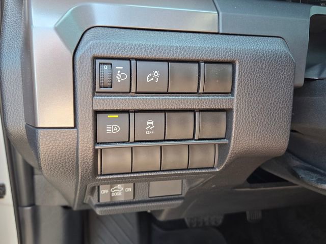 Used 2024 Toyota Tacoma SR5 w/ SR5 Upgrade Package image 28